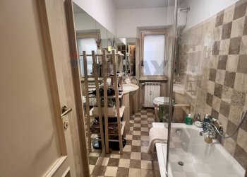 Bagno - Trilocale Via Nerola
 
12, Roma - foto 14