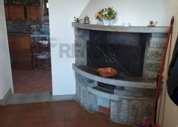 Hall / corridoio - Villa località compito
 
9, Chiusi della Verna - foto 4