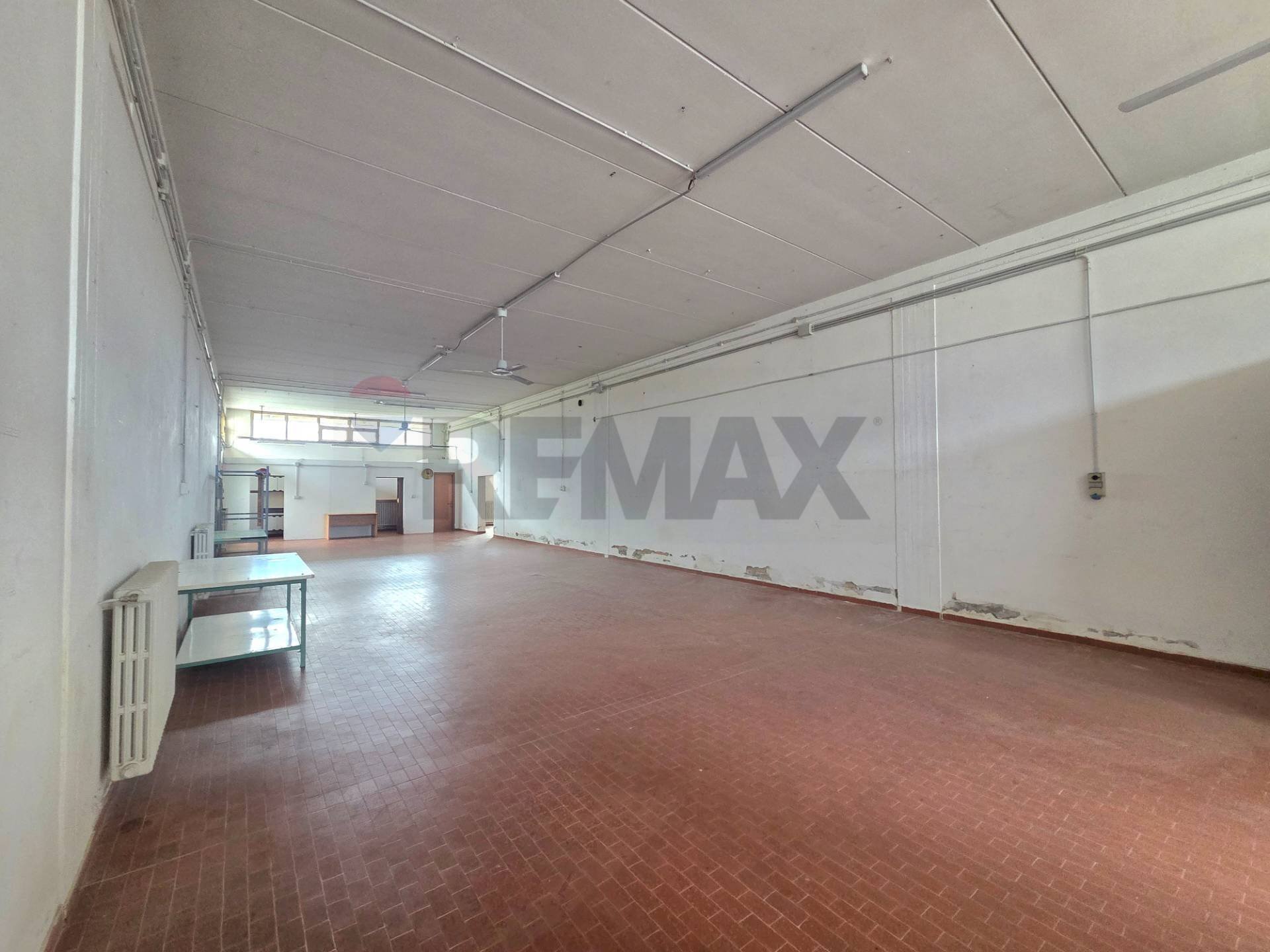 Stanza vuota - Laboratory Piazza Silone
 
3, Figline e Incisa Valdarno - photo 3