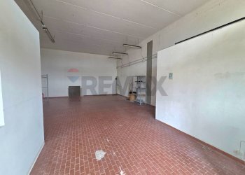 Parcheggio - Laboratory Piazza Silone
 
3, Figline e Incisa Valdarno - photo 1