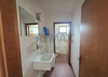 Bagno - Laboratory Piazza Silone
 
3, Figline e Incisa Valdarno - photo 6