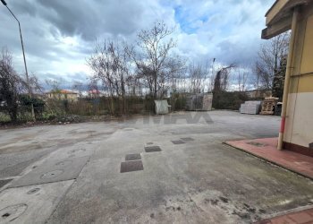 Edificio all\'aperto - Laboratory Piazza Silone
 
3, Figline e Incisa Valdarno - photo 7