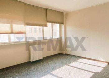 Vetrata - Ufficio Piazza della Libertà
 
22, San Giovanni Valdarno - foto 4