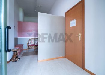 Hall / corridoio - Office Via Giuseppe Mazzini
 
12, Jesi - photo 3