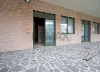 Terrazza - Office Via Giuseppe Mazzini
 
12, Jesi - photo 13