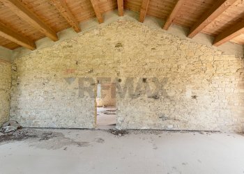 Stanza vuota - Villa Maiolati Spontini - foto 7