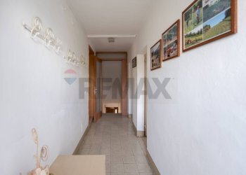 Hall / corridoio - Casa indipendente Maiolati Spontini - foto 11