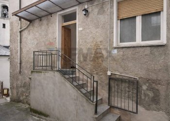 Casa all\'aperto - Trilocale via Discesa al pozzo
 
68, Sondrio - foto 2