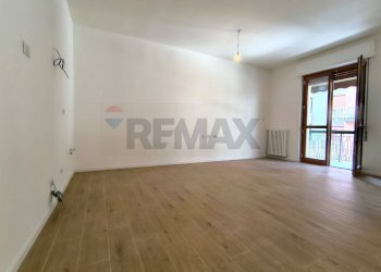 Stanza vuota - Two-room apartment viale campania
 
56, Monza - photo 3