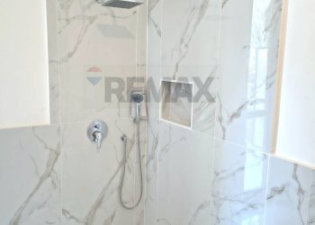 Bagno - Two-room apartment viale campania
 
56, Monza - photo 16