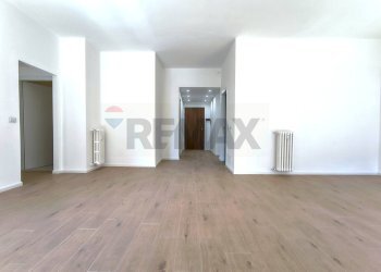 Stanza vuota - Three-room apartment viale Campania
 
56, Monza - photo 37