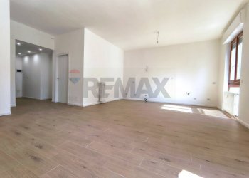 Stanza vuota - Three-room apartment viale Campania
 
56, Monza - photo 1