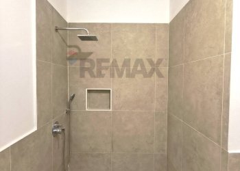 Bagno - Three-room apartment viale Campania
 
56, Monza - photo 27