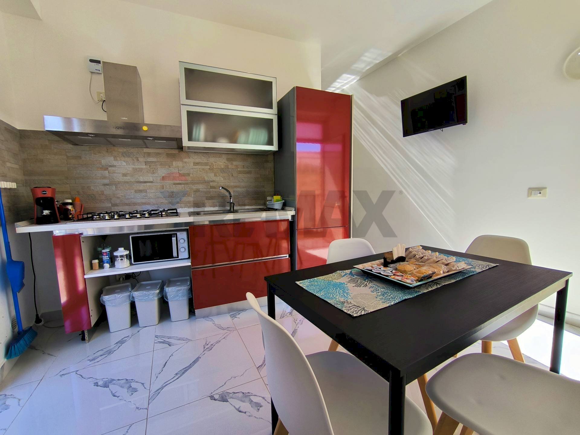 Cucina - Three-room apartment Via Consolare Valeria
 
12, Giardini-Naxos - photo 2