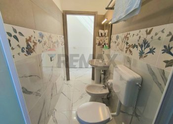 Bagno - Three-room apartment Via Consolare Valeria
12, Giardini-Naxos - photo 20