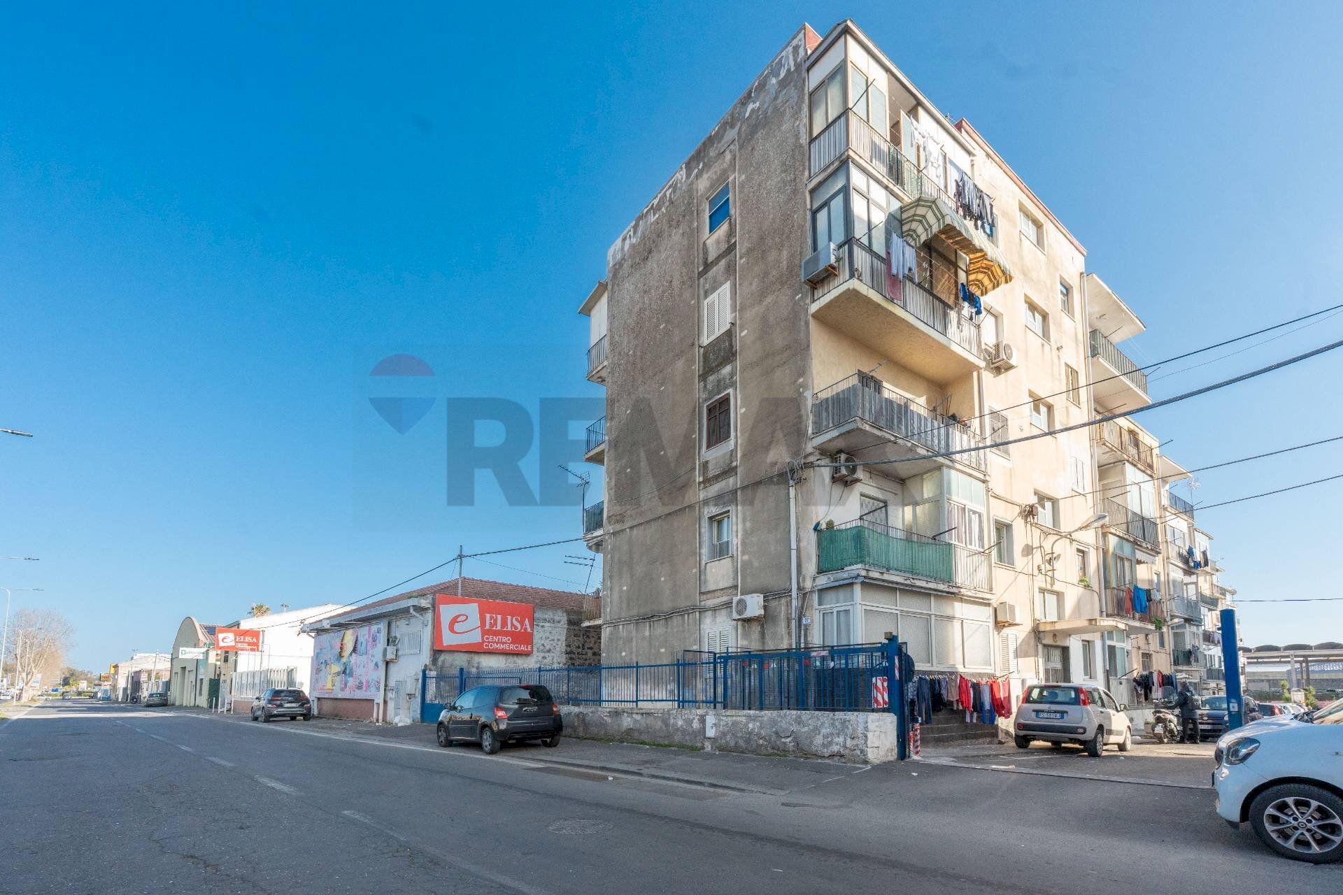 Edificio all\'aperto - Quadrilocale via acquicella porto
 
27, Catania - foto 1