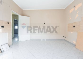 Stanza vuota - Quadrilocale via acquicella porto
 
27, Catania - foto 10