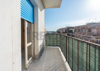 Balcone - Quadrilocale via acquicella porto
 
27, Catania - foto 11