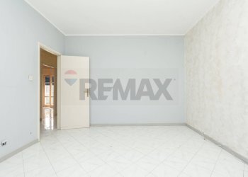 Stanza vuota - Quadrilocale via acquicella porto
 
27, Catania - foto 16