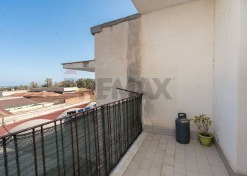 Balcone - Quadrilocale via acquicella porto
 
27, Catania - foto 24