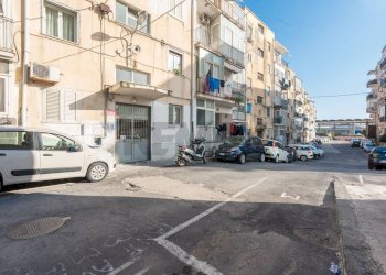 Edificio all\'aperto - Quadrilocale via acquicella porto
 
27, Catania - foto 30