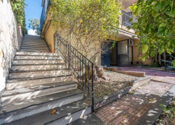 Scale - Casa semi indipendente Via Enrico Berlinguer
 
5, Trecastagni - foto 4