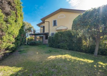 Casa all\'aperto - Casa semi indipendente Via Enrico Berlinguer
 
5, Trecastagni - foto 6