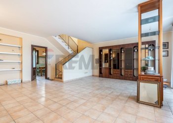 Stanza vuota - Casa semi indipendente Via Enrico Berlinguer
 
5, Trecastagni - foto 17