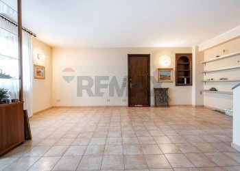 Stanza vuota - Casa semi indipendente Via Enrico Berlinguer
 
5, Trecastagni - foto 18