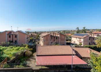 Edificio all\'aperto - Casa semi indipendente Via Enrico Berlinguer
 
5, Trecastagni - foto 32