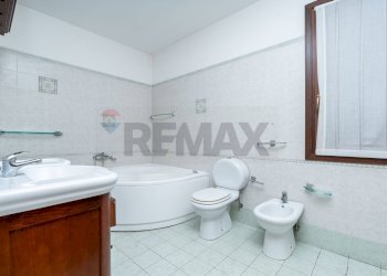 Bagno - Casa semi indipendente Via Enrico Berlinguer
 
5, Trecastagni - foto 34