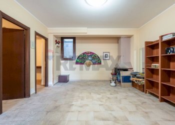 Hall / corridoio - Casa semi indipendente Via Enrico Berlinguer
 
5, Trecastagni - foto 47