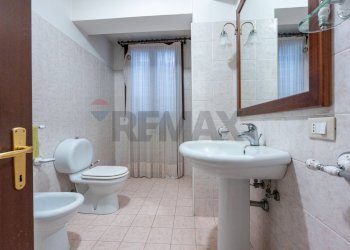 Bagno - Casa semi indipendente Via Enrico Berlinguer
 
5, Trecastagni - foto 49