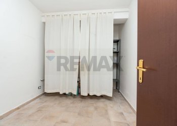 Stanza vuota - Casa semi indipendente Via Enrico Berlinguer
 
5, Trecastagni - foto 50