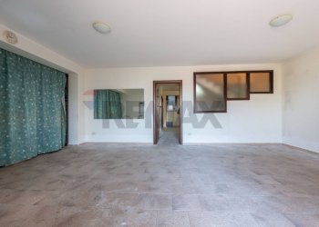 Stanza vuota - Casa semi indipendente Via Enrico Berlinguer
 
5, Trecastagni - foto 52