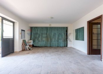 Stanza vuota - Casa semi indipendente Via Enrico Berlinguer
 
5, Trecastagni - foto 53