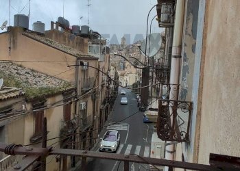 Balcone - Trilocale VIA D'ANTONA
 
27, Caltagirone - foto 9