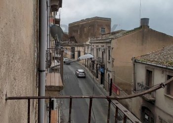 Balcone - Trilocale VIA D'ANTONA
 
27, Caltagirone - foto 10