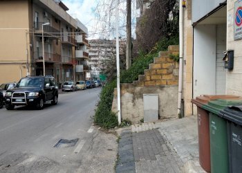 Edificio all\'aperto - Quadrilocale Via Ernesto Vassallo
 
18, Caltanissetta - foto 19