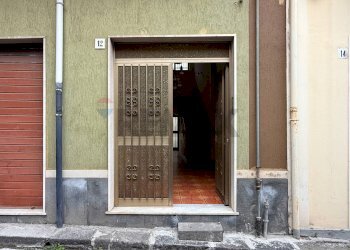 Edificio all\'aperto - Independent house via lella
 
12, Giarre - photo 3