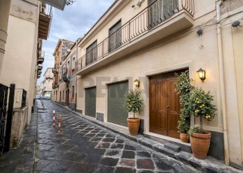 Edificio all\'aperto - Independent house via lella
 
12, Giarre - photo 22