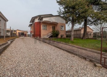 Casa all\'aperto - Villa Via Leonardi Accordi
35, Castellucchio - photo 1