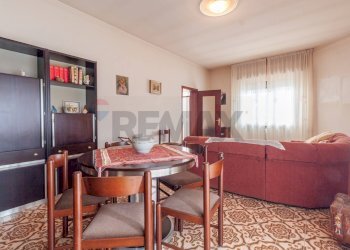 Sala da pranzo - Villa Via Leonardi Accordi
35, Castellucchio - photo 8