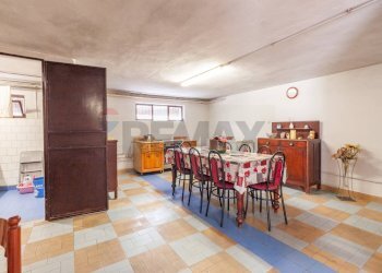 Sala da pranzo - Villa Via Leonardi Accordi
35, Castellucchio - photo 31