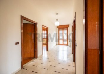 Hall / corridoio - Villa a Schiera Via Gherli
 
4, Guastalla - foto 14