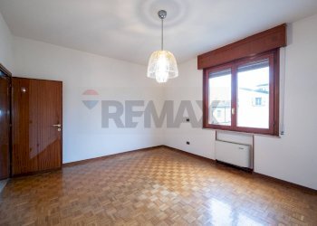 Stanza vuota - Villa a Schiera Via Gherli
 
4, Guastalla - foto 16