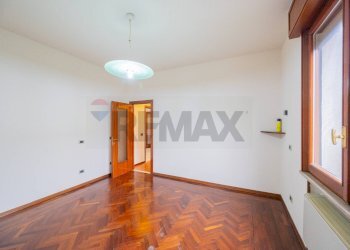 Stanza vuota - Villa a Schiera Via Gherli
 
4, Guastalla - foto 56