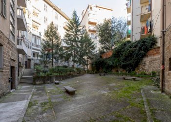 Edificio all\'aperto - Bilocale Via Giusti
 
10, Trieste - foto 20