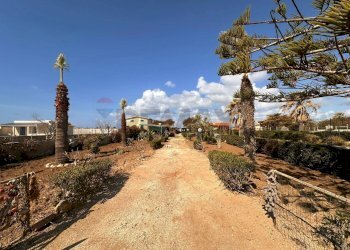 Edificio all\'aperto - Villa Contrada Guardiana
 
SnC, Portopalo di Capo Passero - photo 34