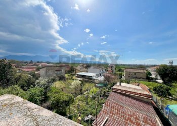 Vista delle montagne - Quadrilocale Via Santianni
 
20/A, Vairano Patenora - foto 38